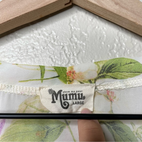 Show Me Your Mumu Metzler Kimono in Flower Press Floral Pattern Embroidered Trim - Picture 12 of 16